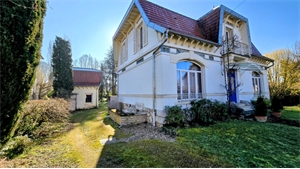 maison à la vente -   70100  GRAY, surface 175 m2 vente maison - UBI461528411